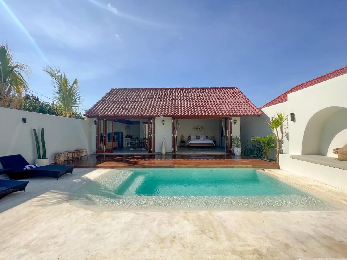 Moana Villa & Suites Bingin Uluwatu Exteriör bild