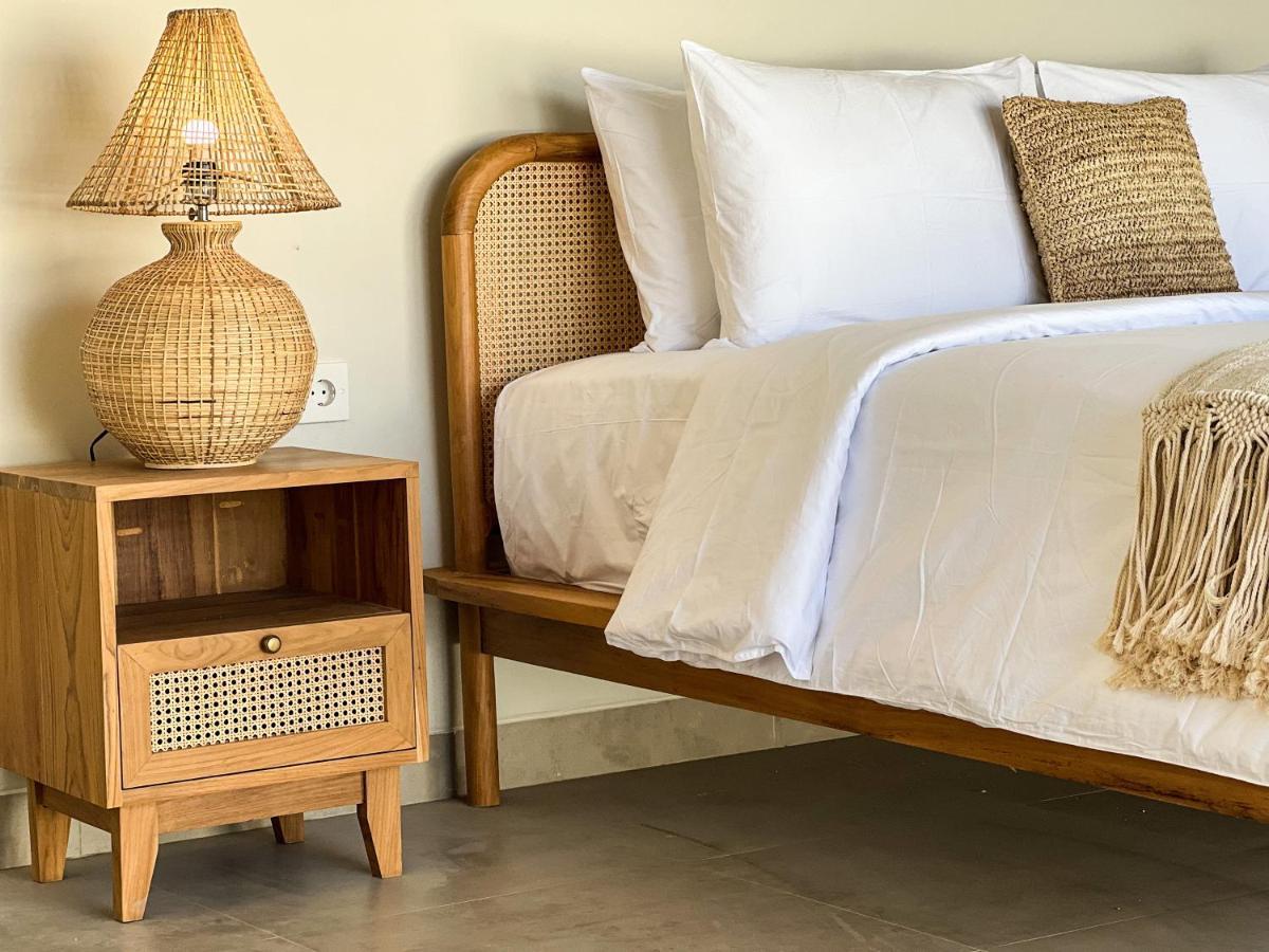 Moana Villa & Suites Bingin Uluwatu Exteriör bild